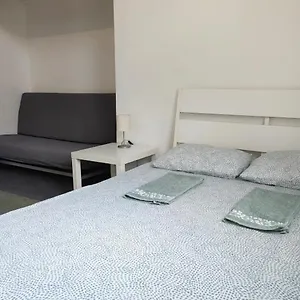 Sleepover Center Guestrooms Vendégház